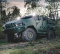 Společnosti EXCALIBUR ARMY a RESOURCE INDUSTRIES podepsaly kontrakt na výrobu stovek vozidel na podvozcích Tatra